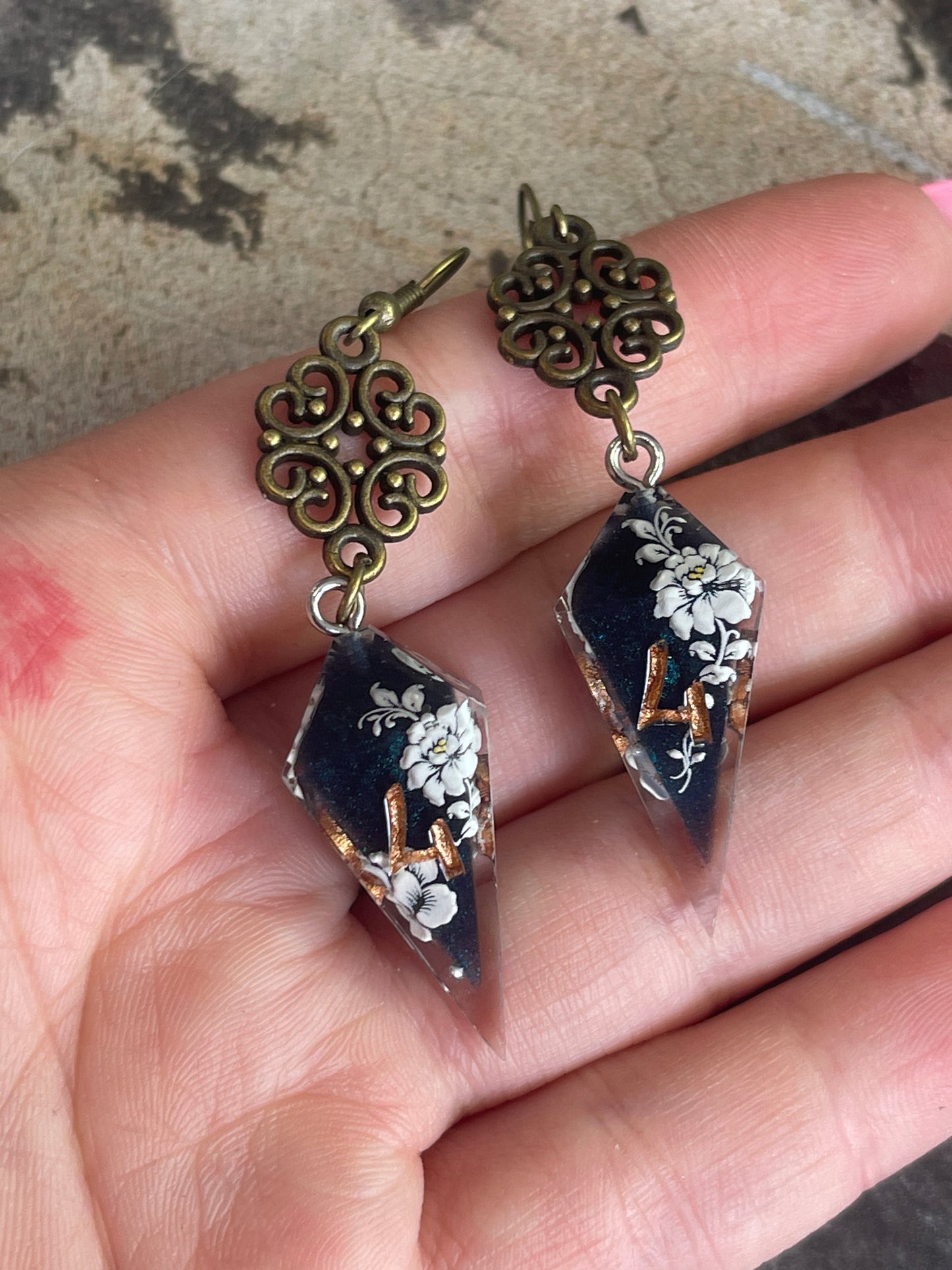 Rococo D4 earrings