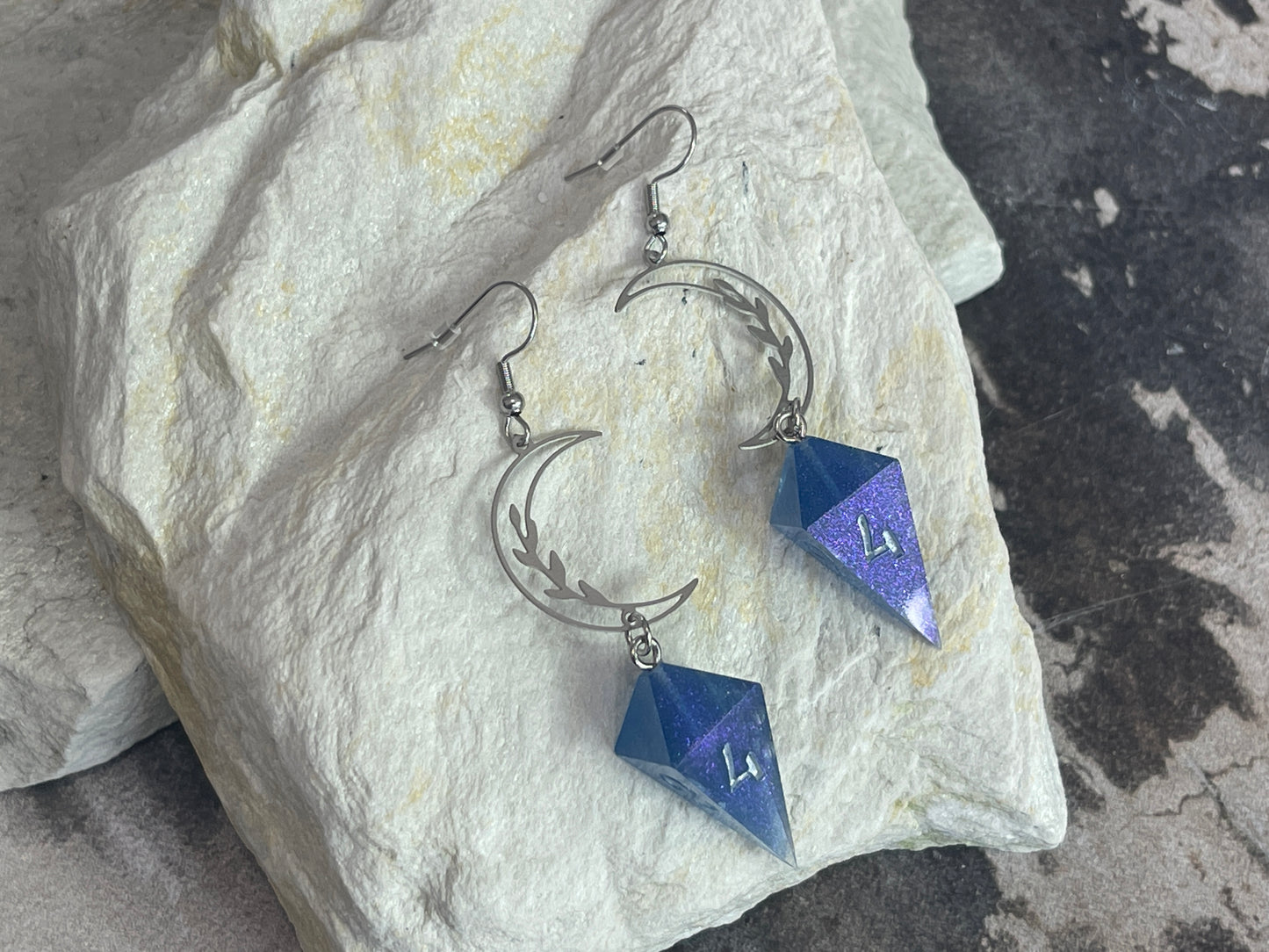 Harvest Blue Moon D4 dice earrings