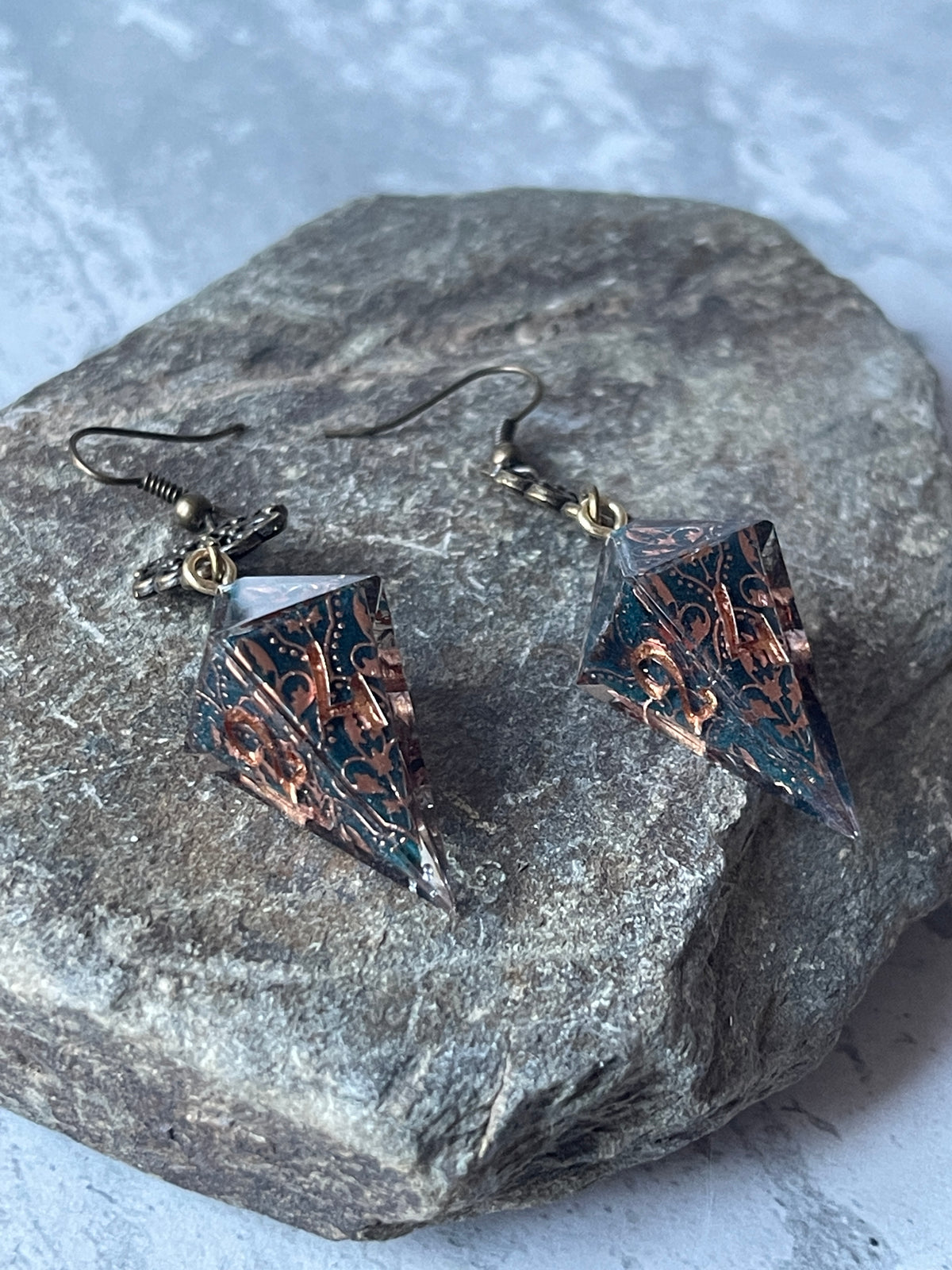 Carmilla D4 dice earrings