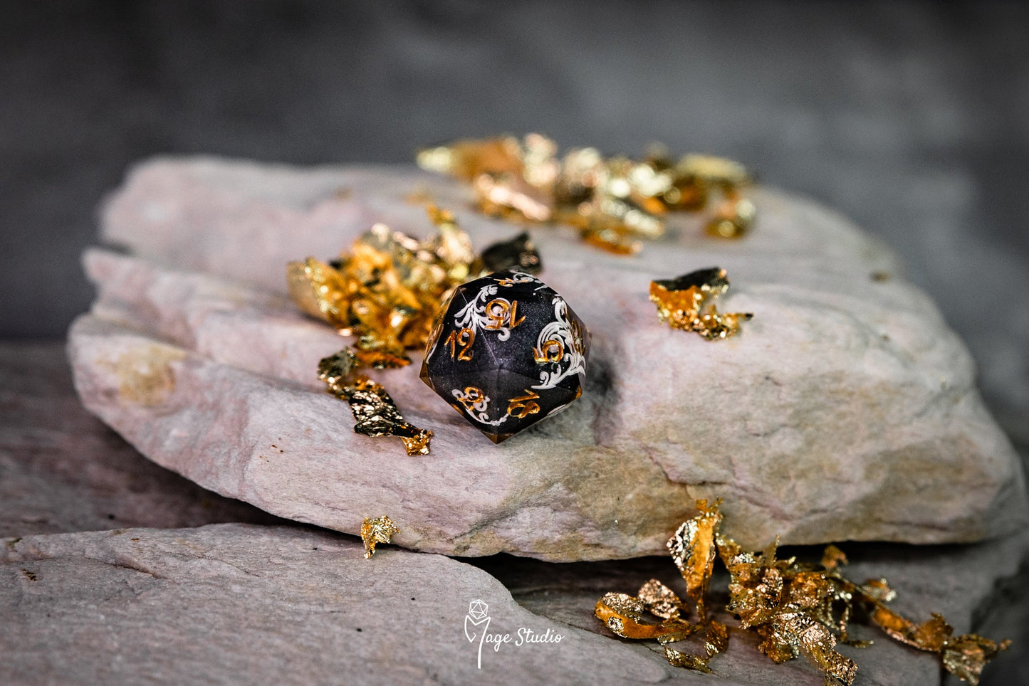 Baroque single D20 dice