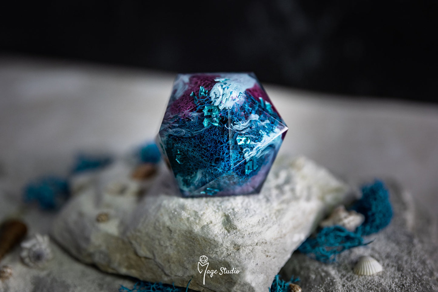Ocean Depths D20 50mm chonk die