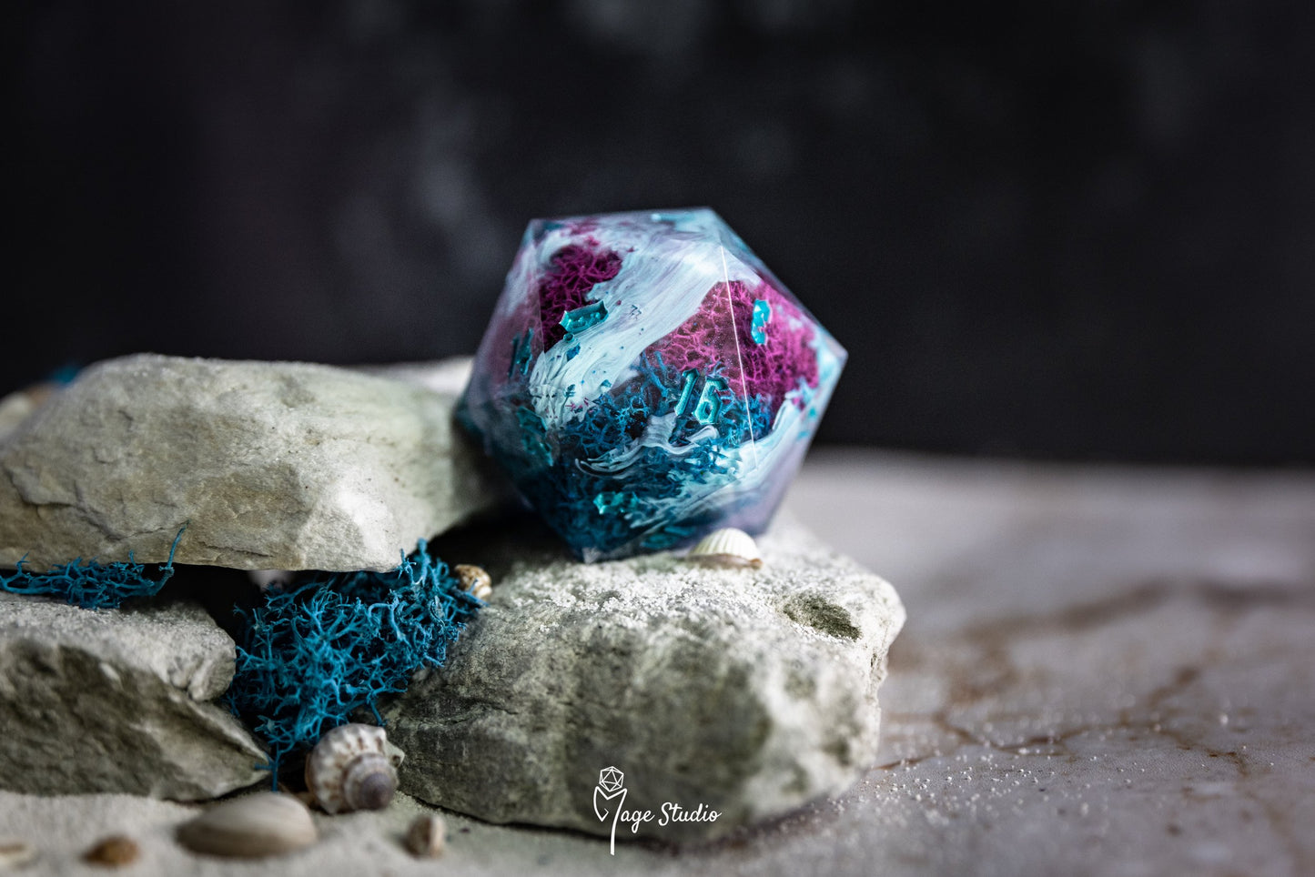 Ocean Depths D20 50mm chonk die