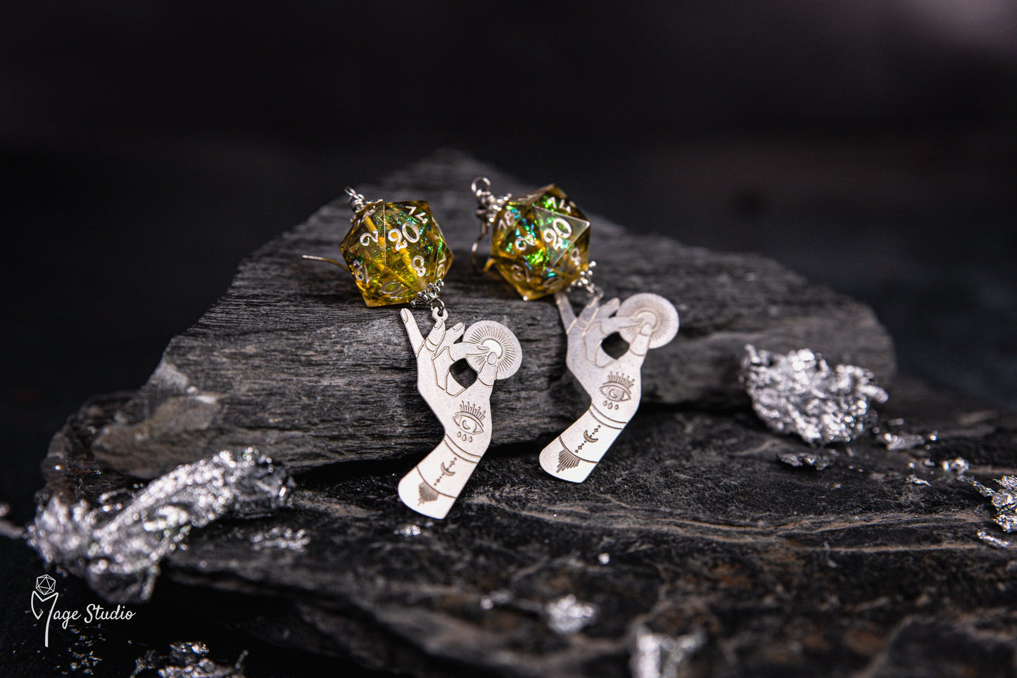 Blessing D20 earrings yellow