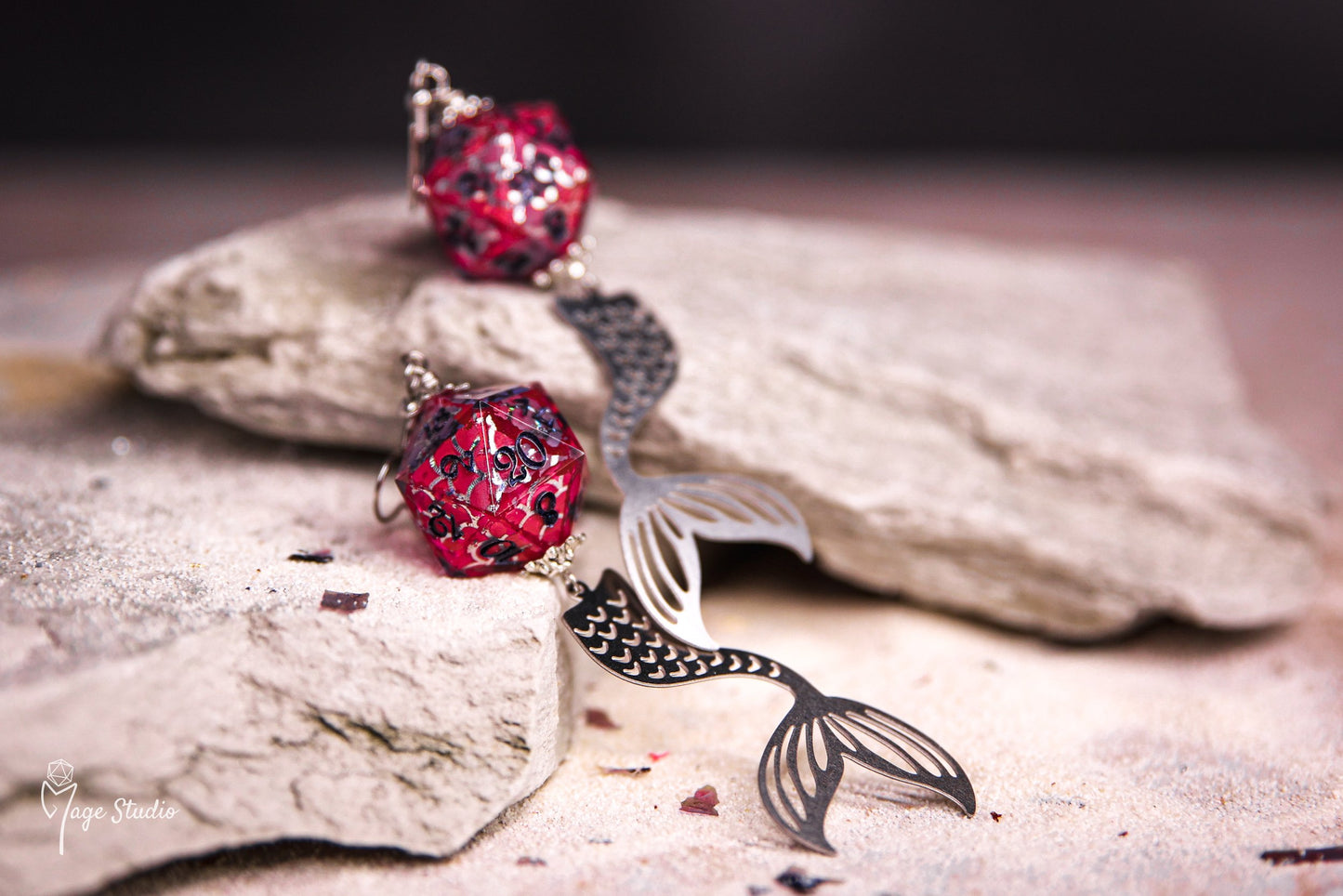 Mermaids D20 earrings pink