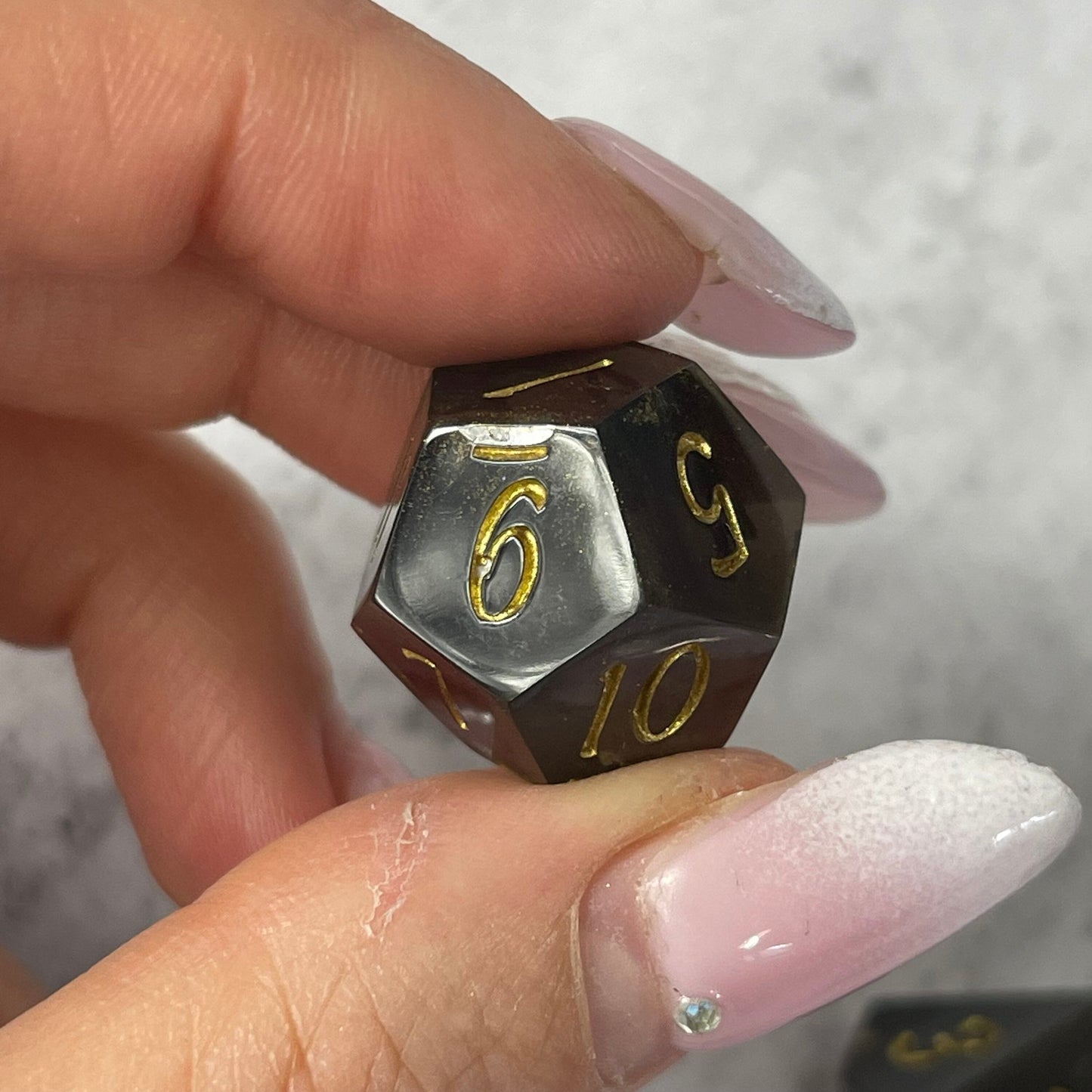 Mel Mederada- handmade resin Dice set 7pcs logo D20