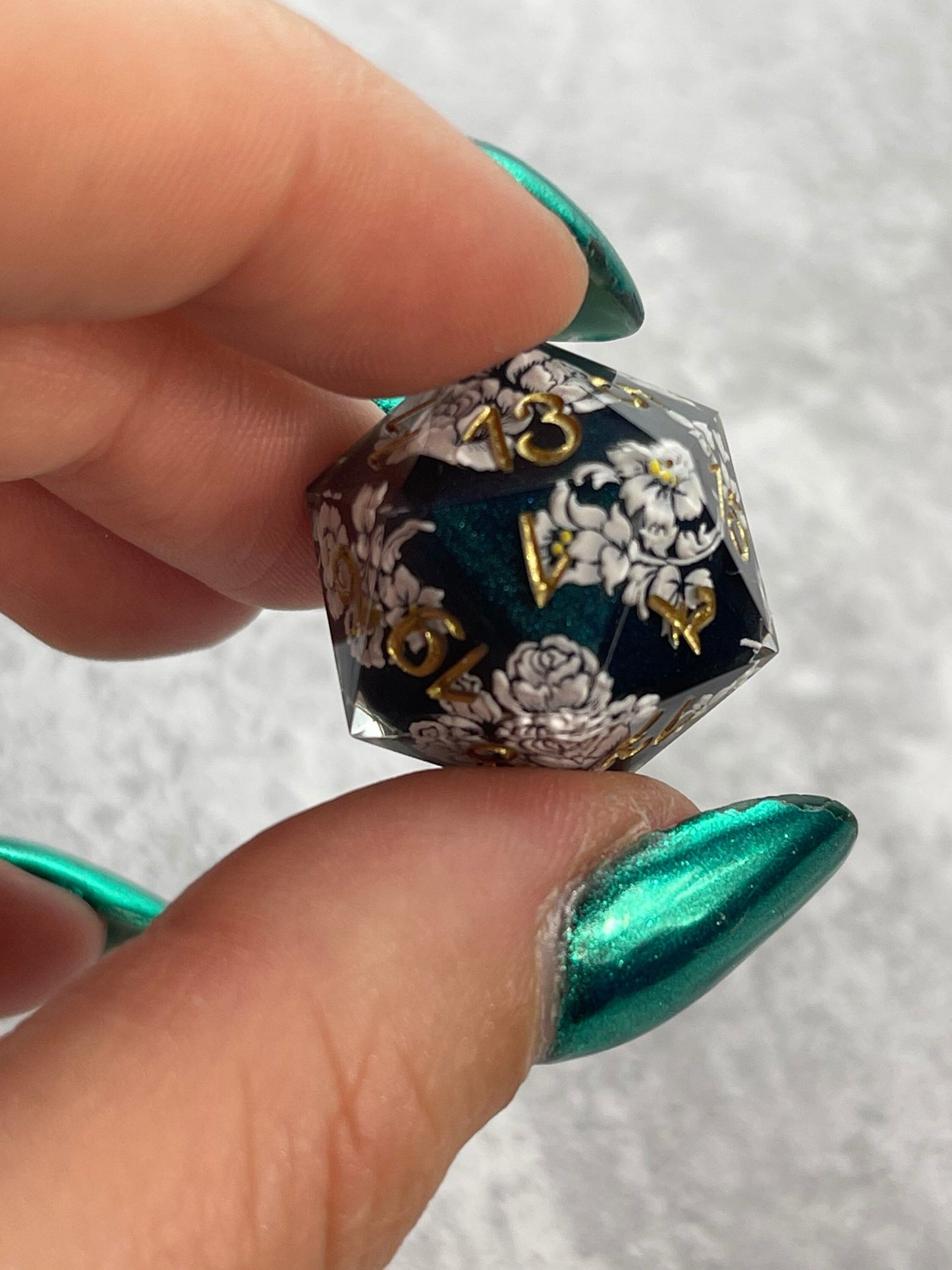 Rococo single D20 handmade resin dice