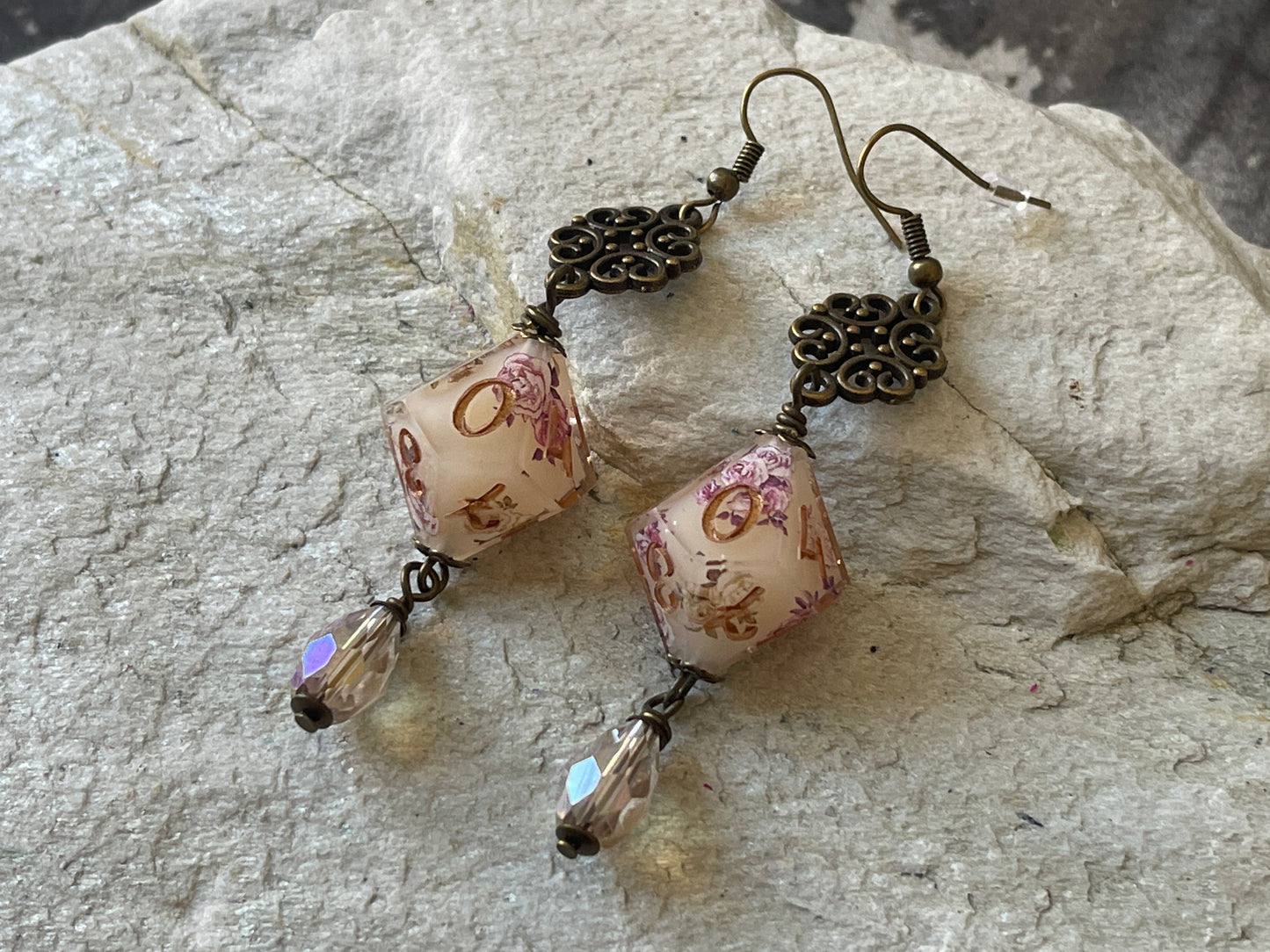 Vintage Wallpaper D10 Earrings (bronze-beige and pink)