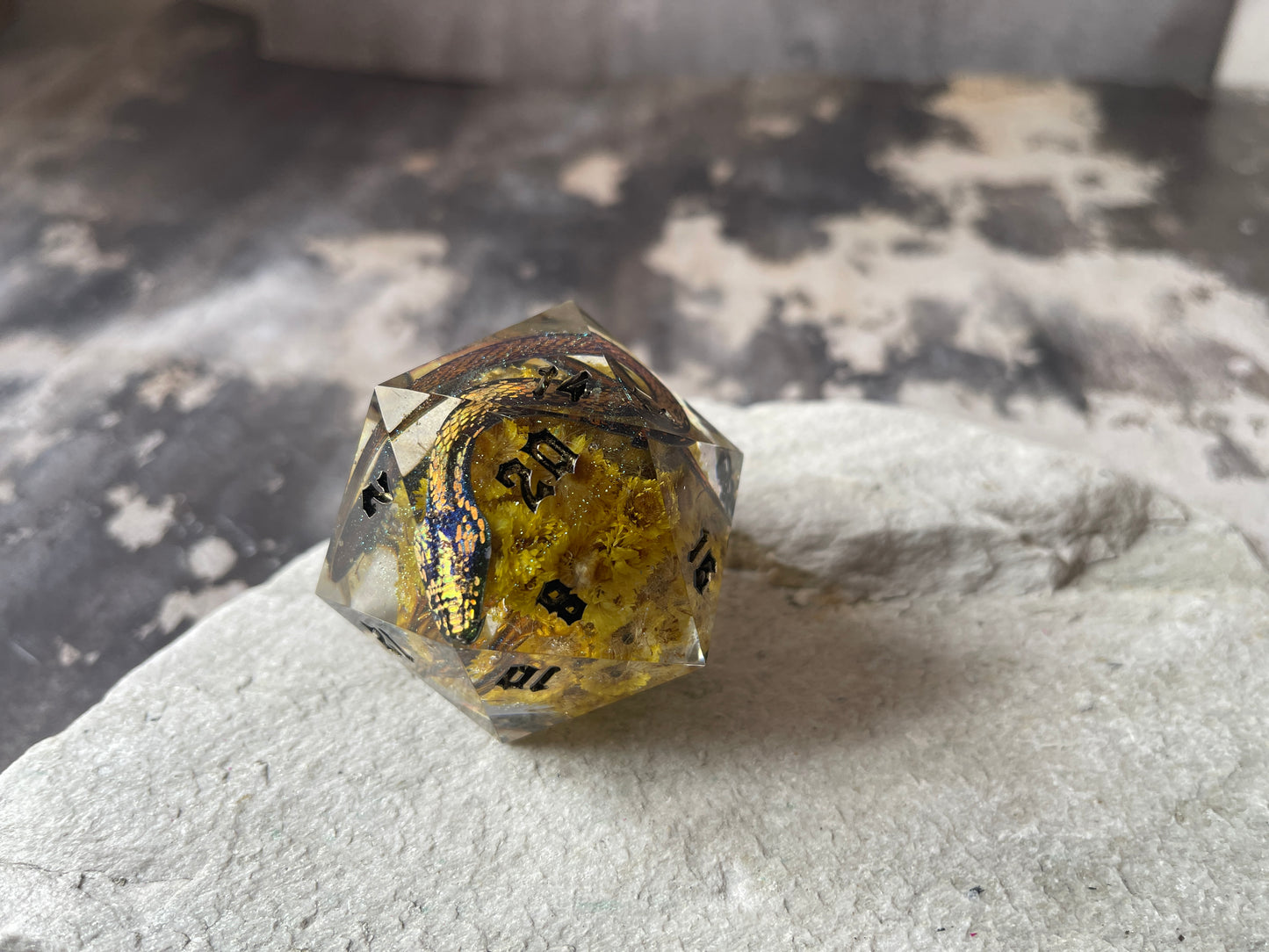 Golden Snake D20 chonk (yellow flowers)
