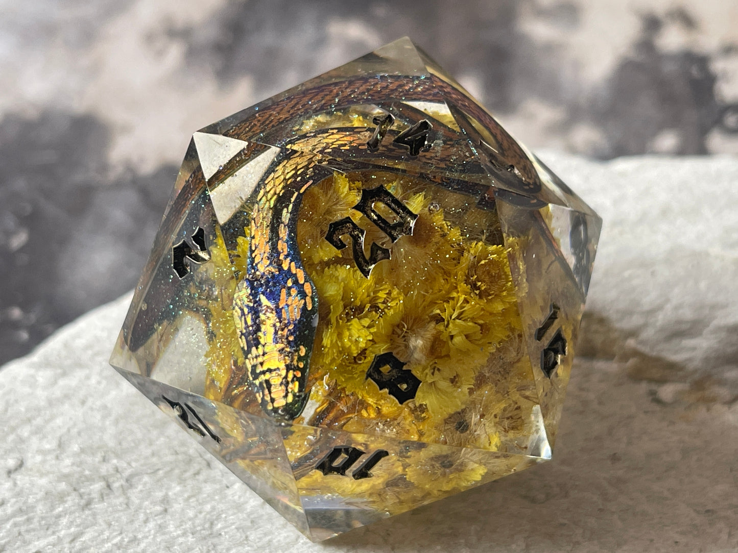 Golden Snake D20 chonk (yellow flowers)