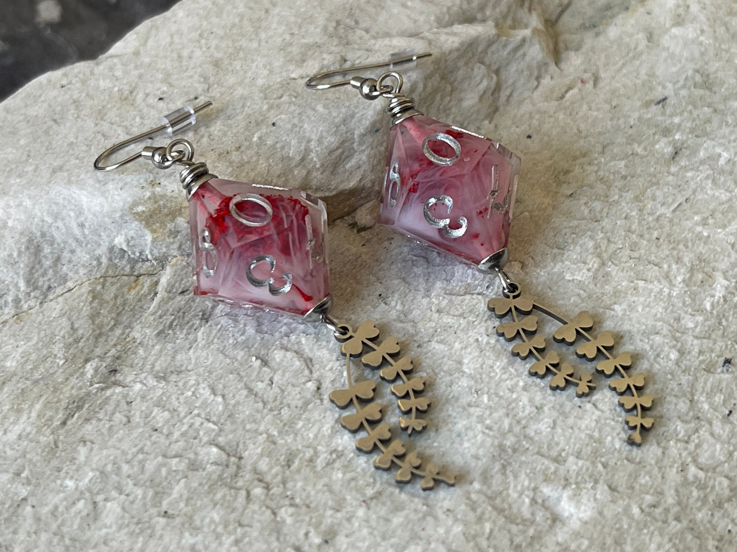 Misty Bloom D10 dice Earrings (silver- red and white)