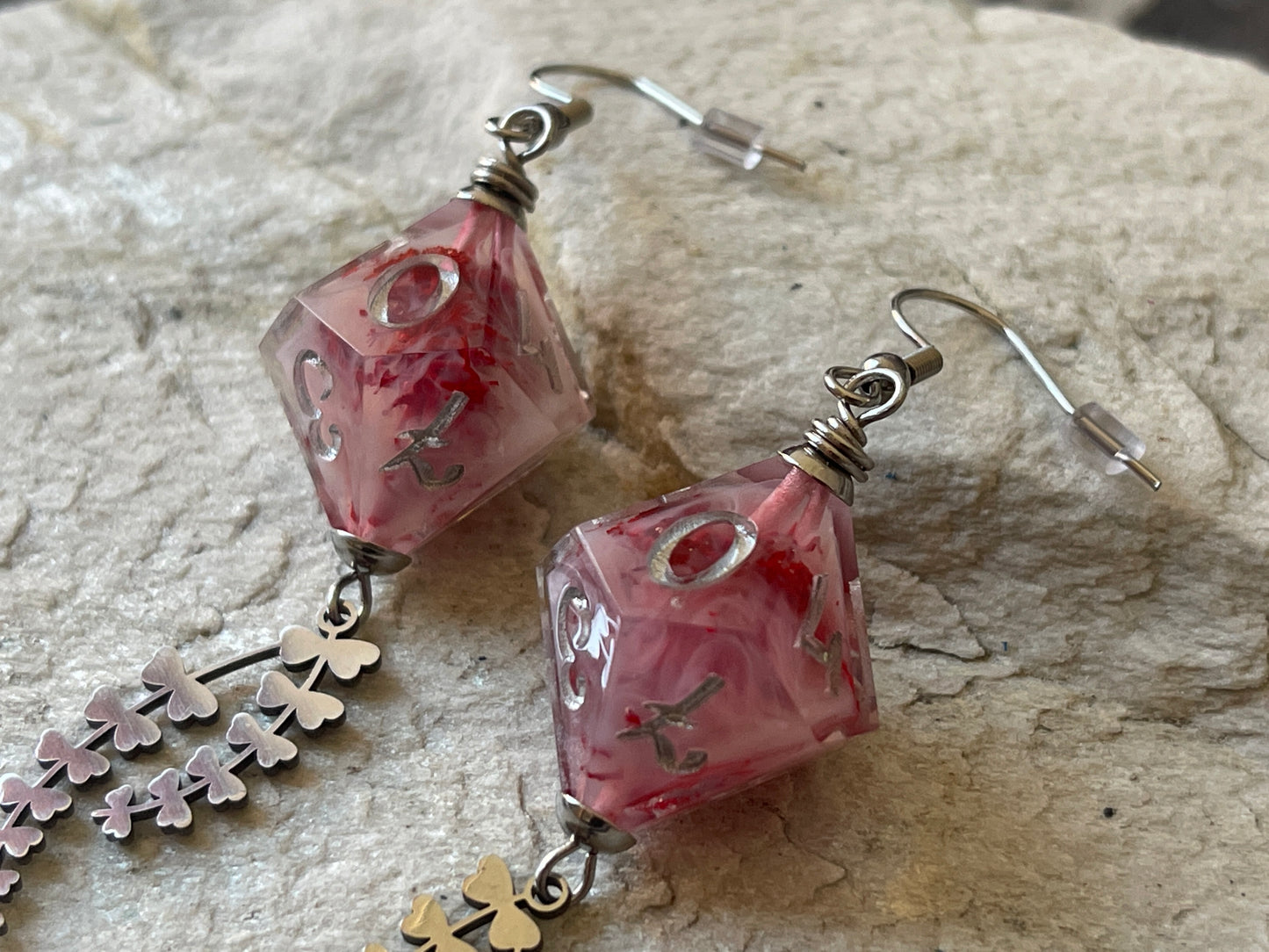 Misty Bloom D10 dice Earrings (silver- red and white)