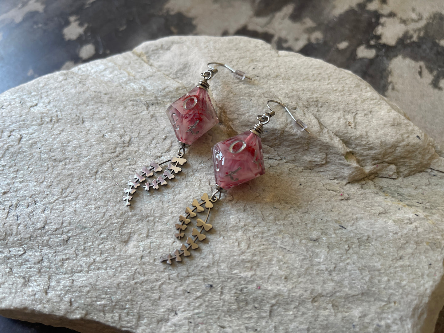 Misty Bloom D10 dice Earrings (silver- red and white)