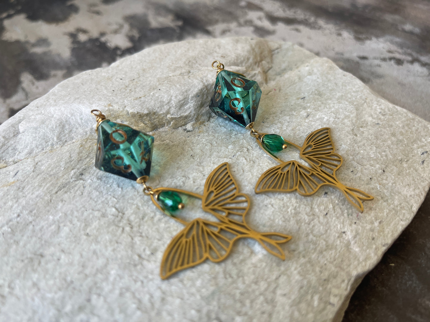 Luna Moth D10 Earrings (gold-teal)