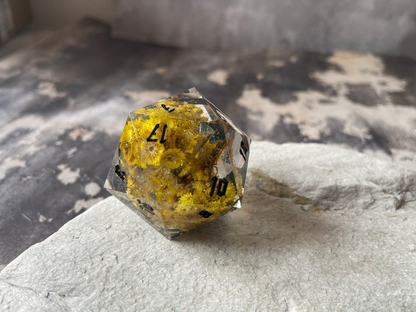 Golden Snake D20 chonk (yellow flowers)