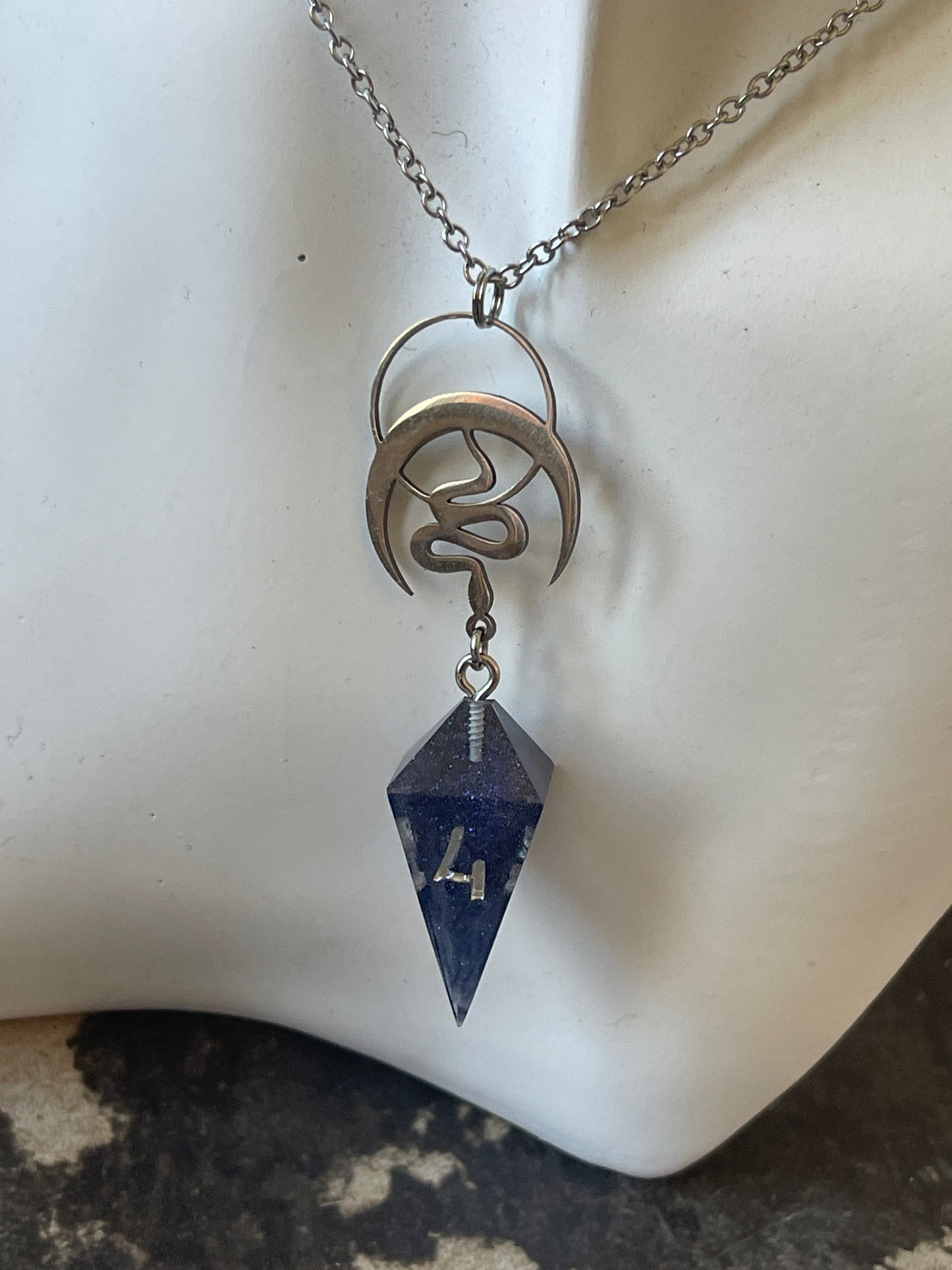 Lunar Snakes Shard D4 die necklace (silver-transparent purple)