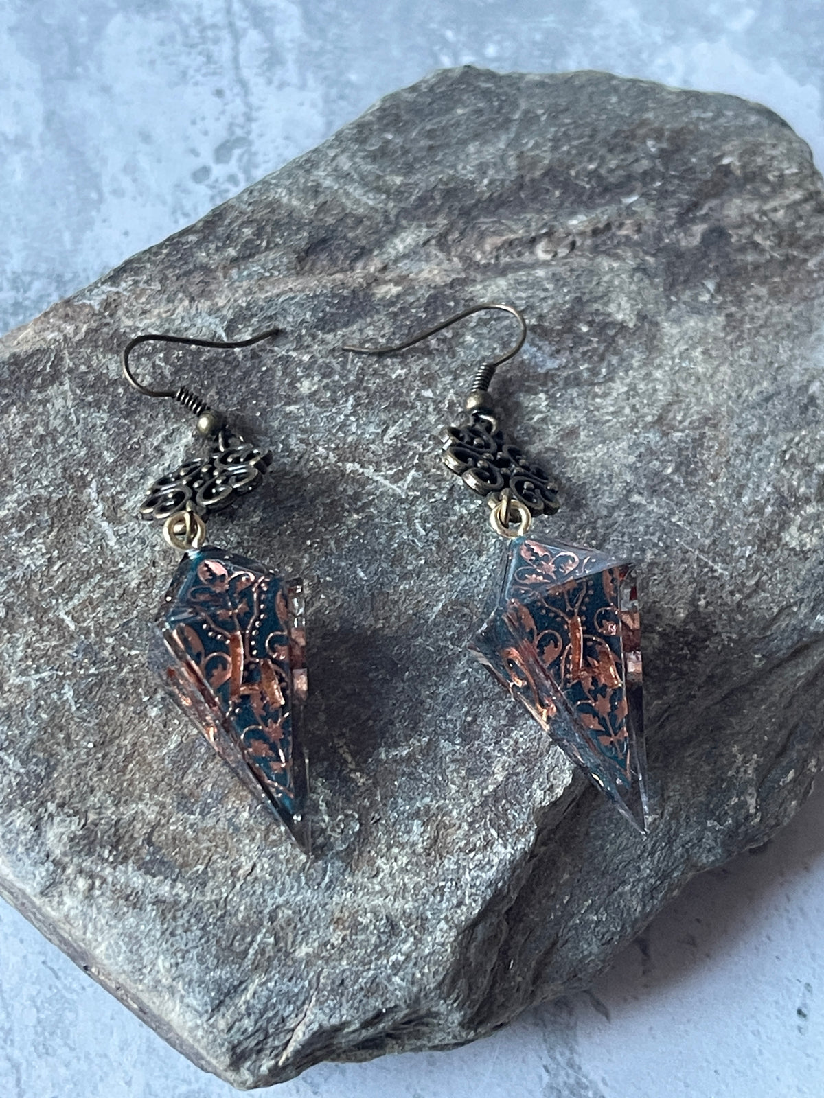 Carmilla D4 dice earrings
