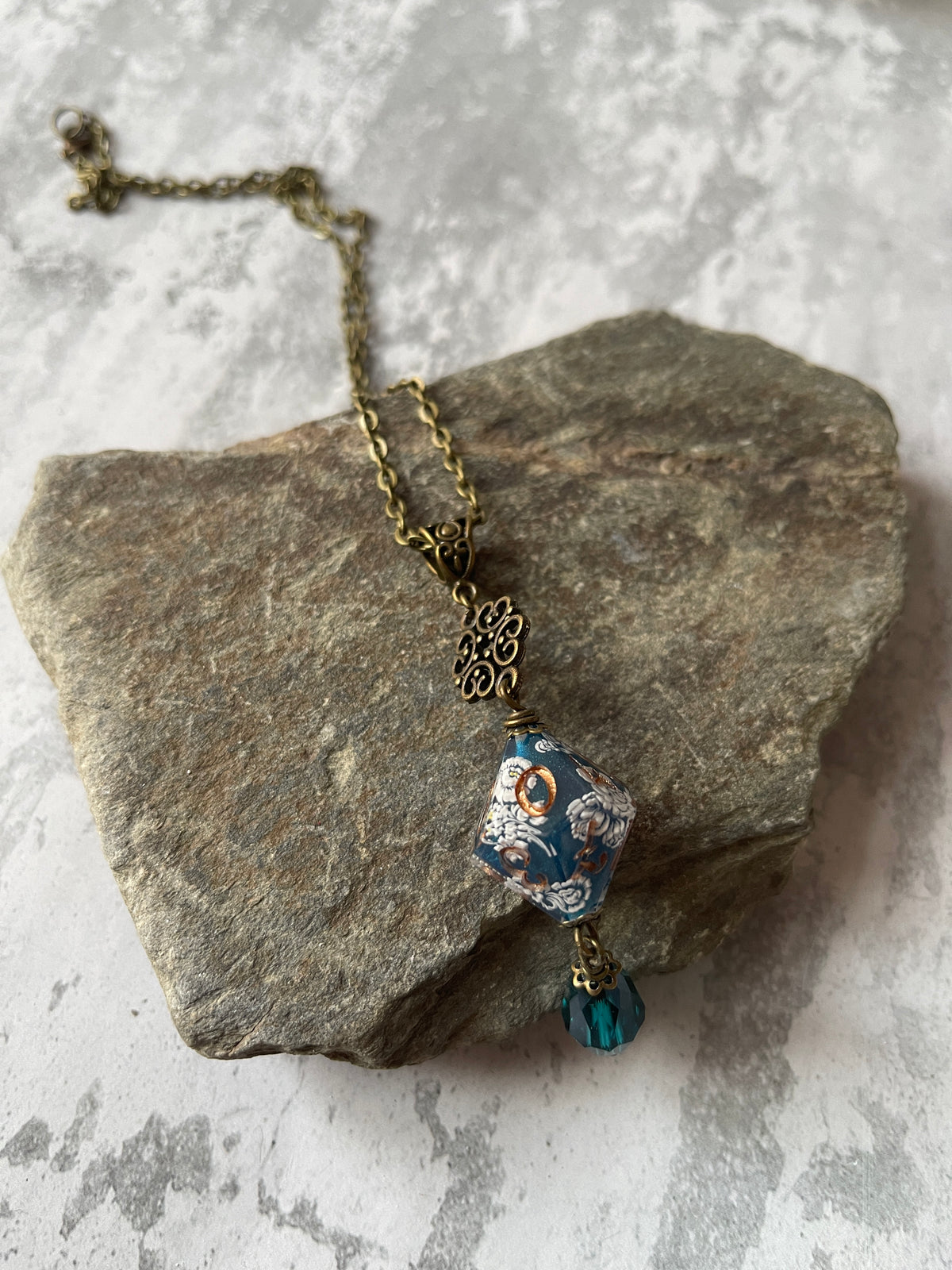 Rococo D10 die necklace