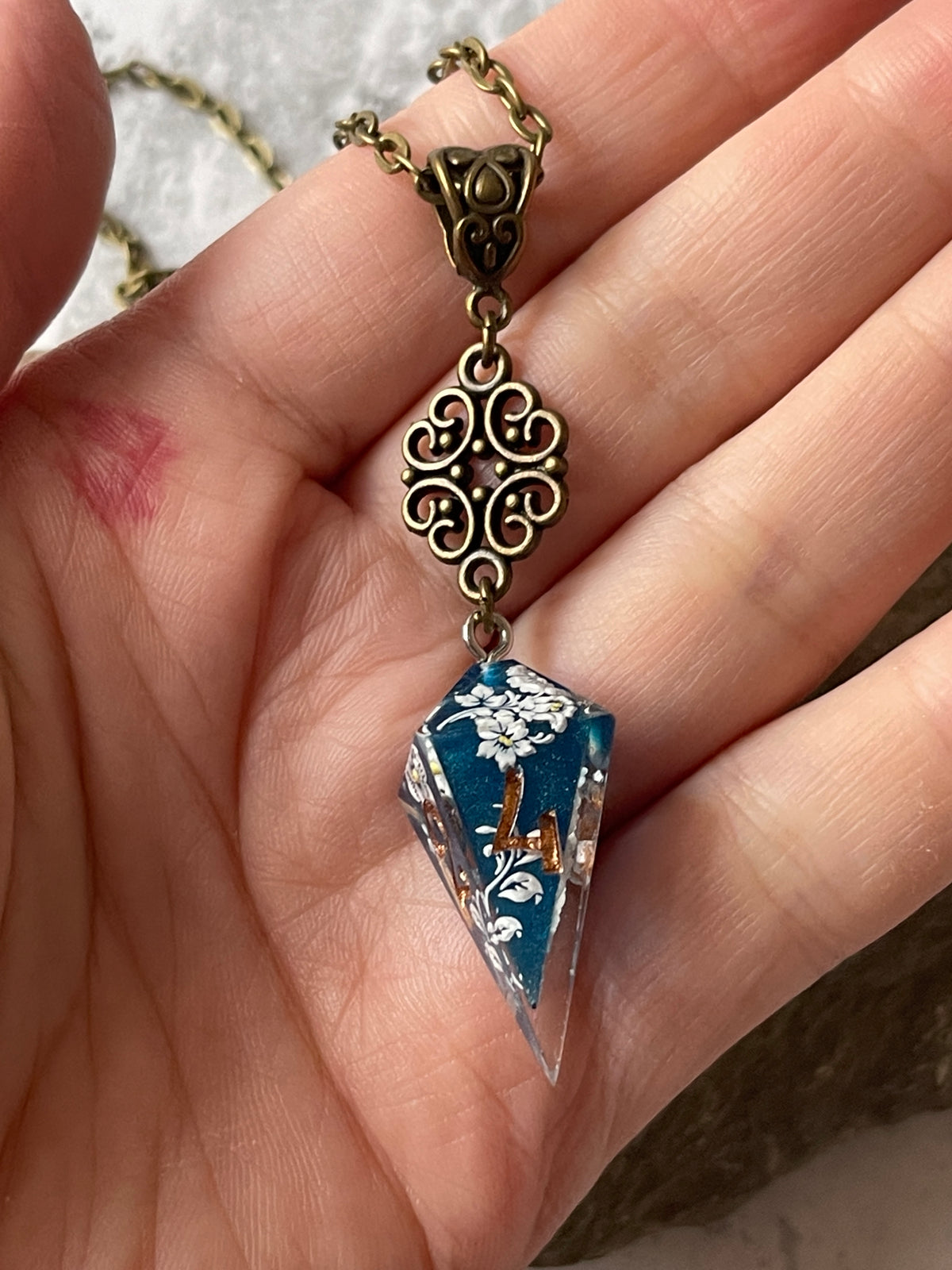 Rococo Shard D4 die necklace
