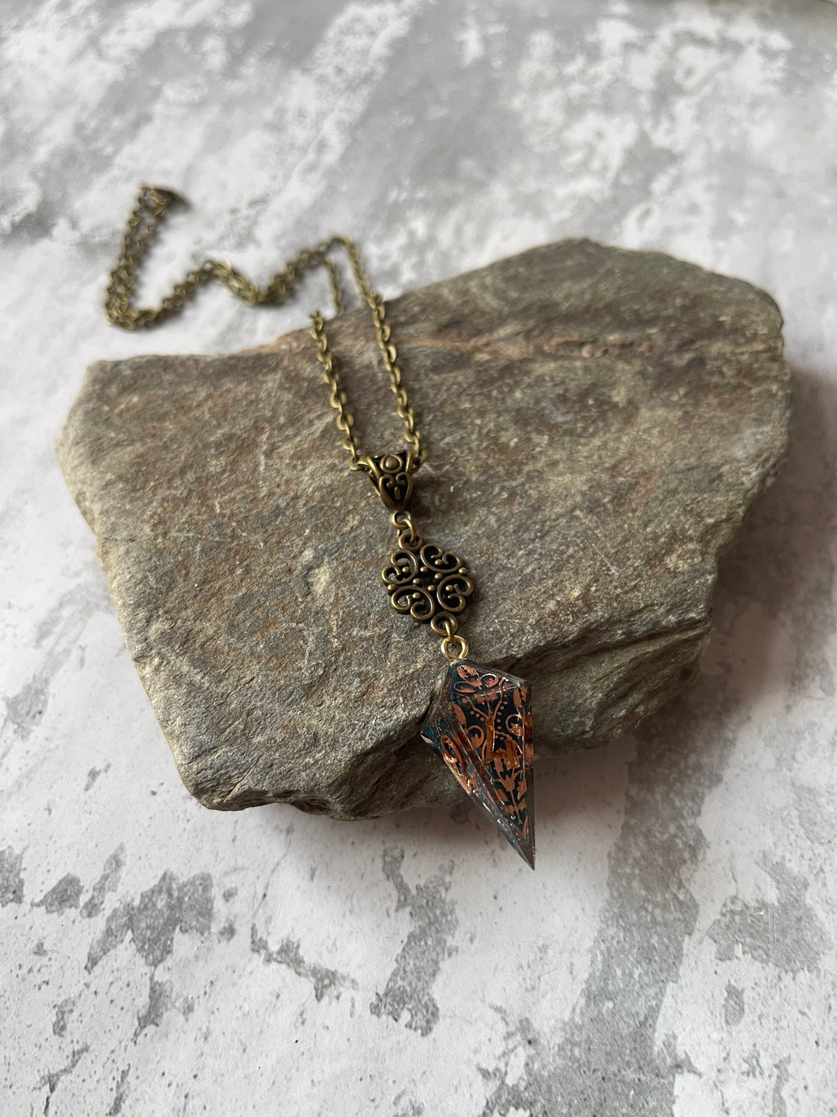 Carmilla Shard D4 die necklace
