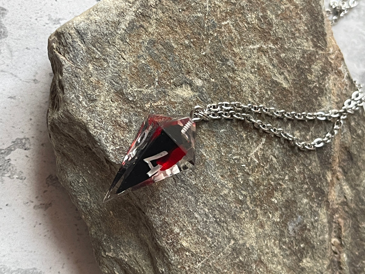 Laudna Shard D4 die necklace