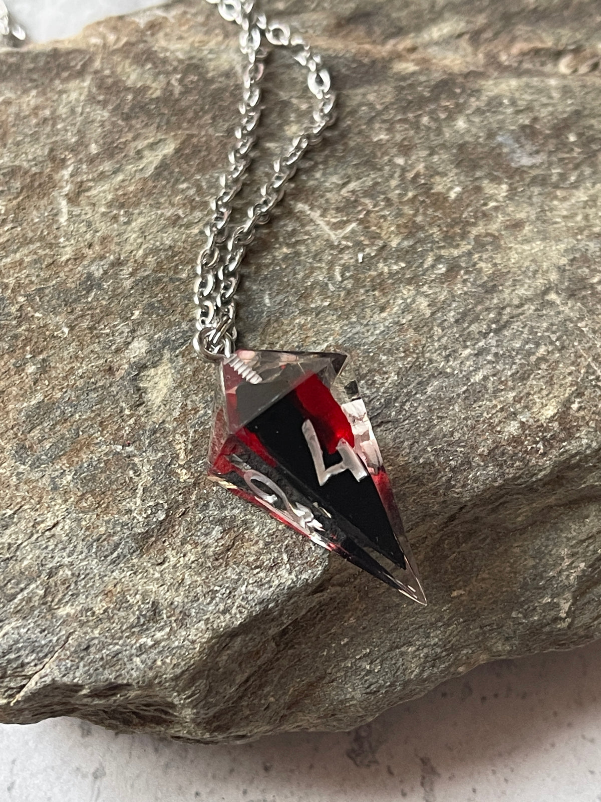 Laudna Shard D4 die necklace