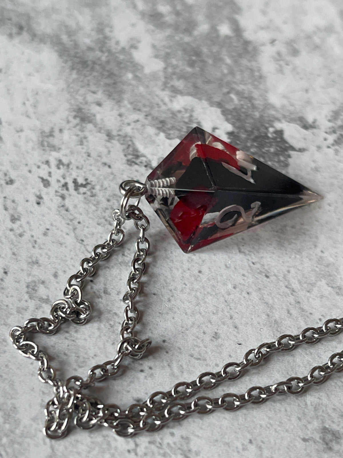 Laudna Shard D4 die necklace