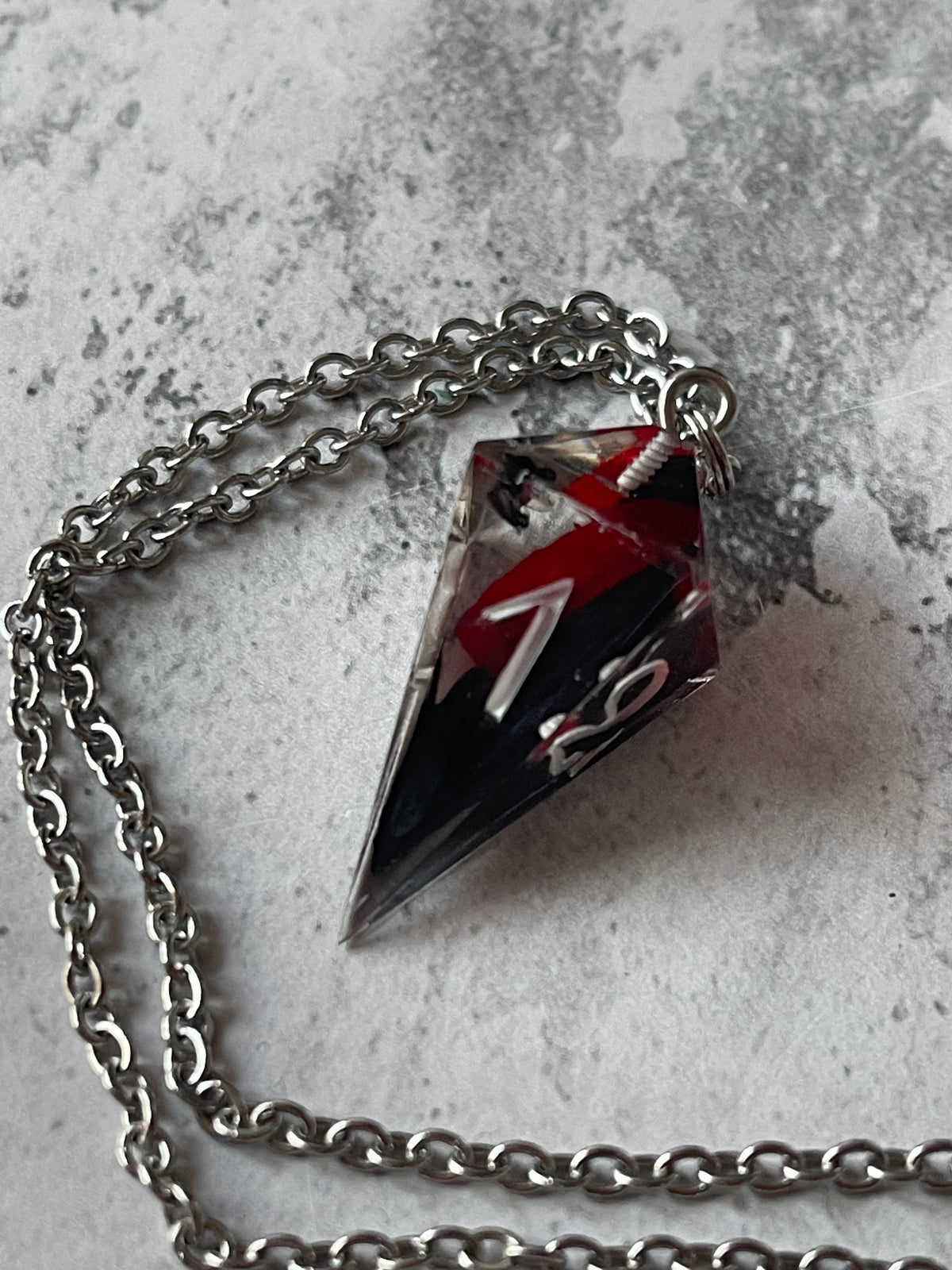 Laudna Shard D4 die necklace