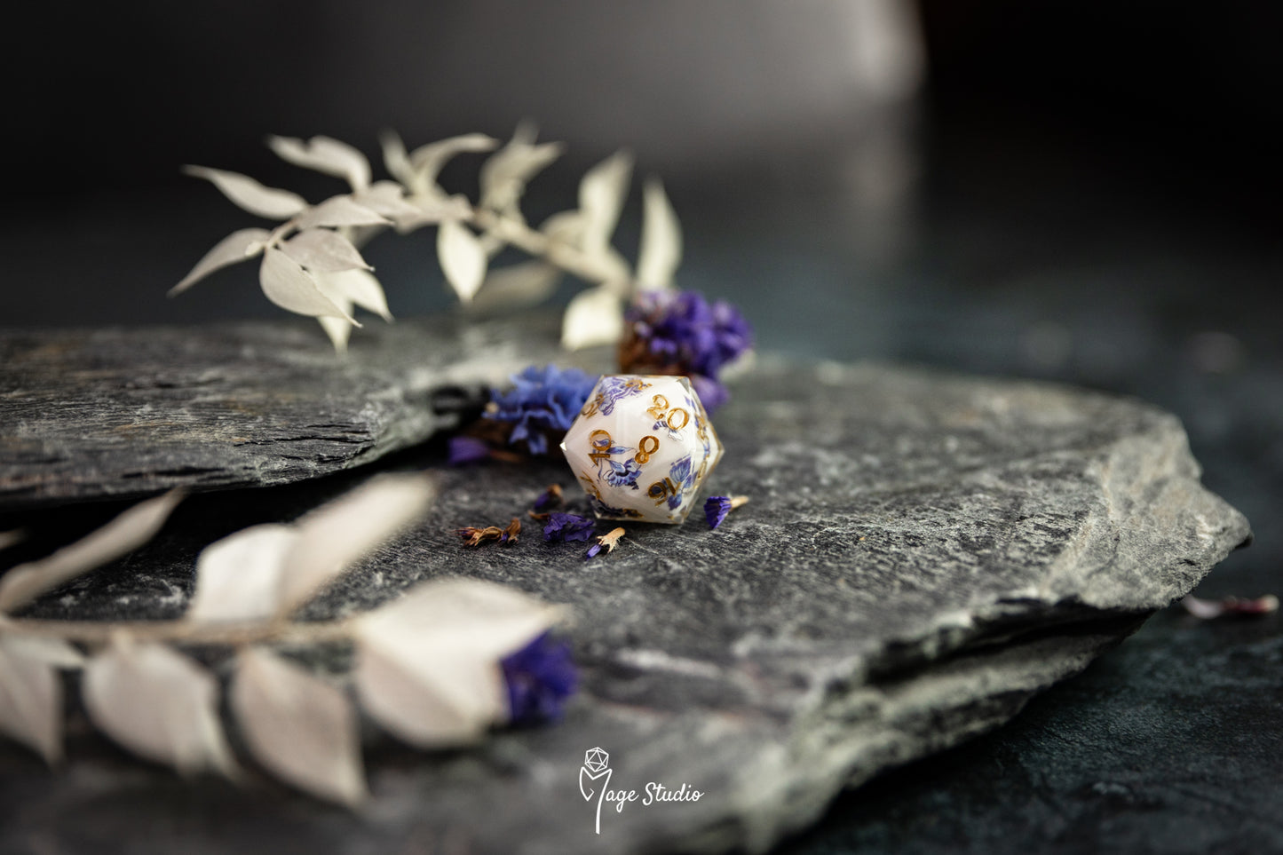 Porcelain single D20 die