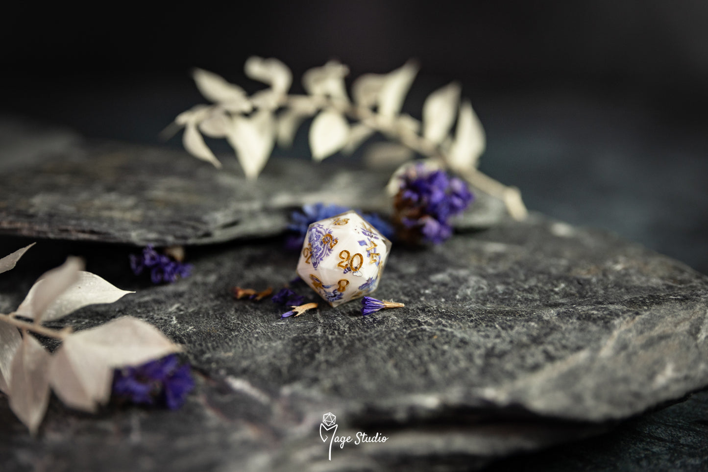 Porcelain single D20 die