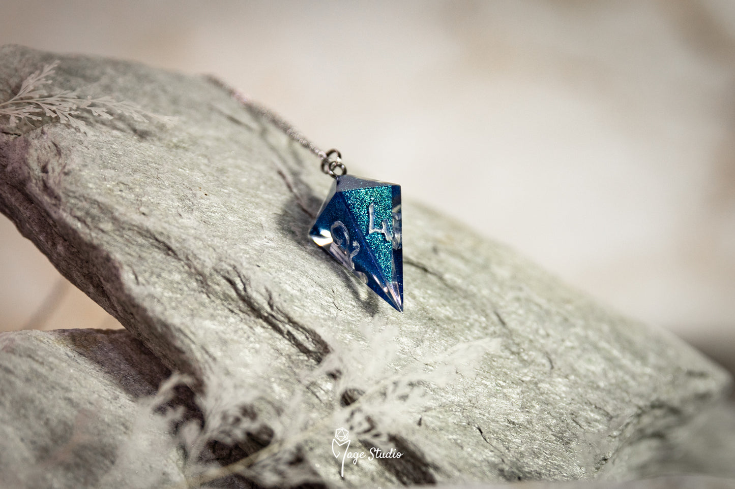 Glitter Blue Shard D4 die Necklace