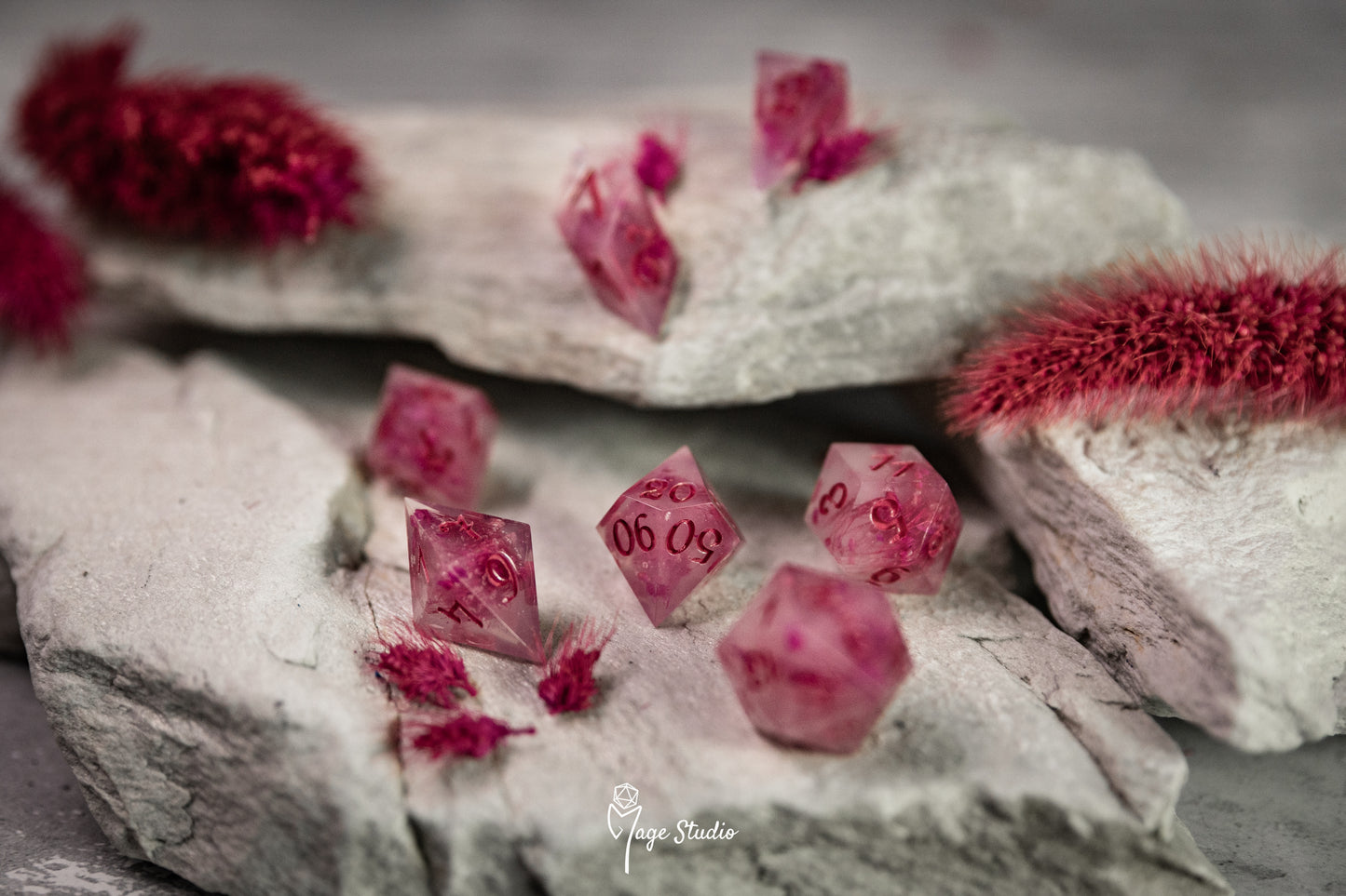 Pink Bloom dice set  (7pcs) alternative shapes