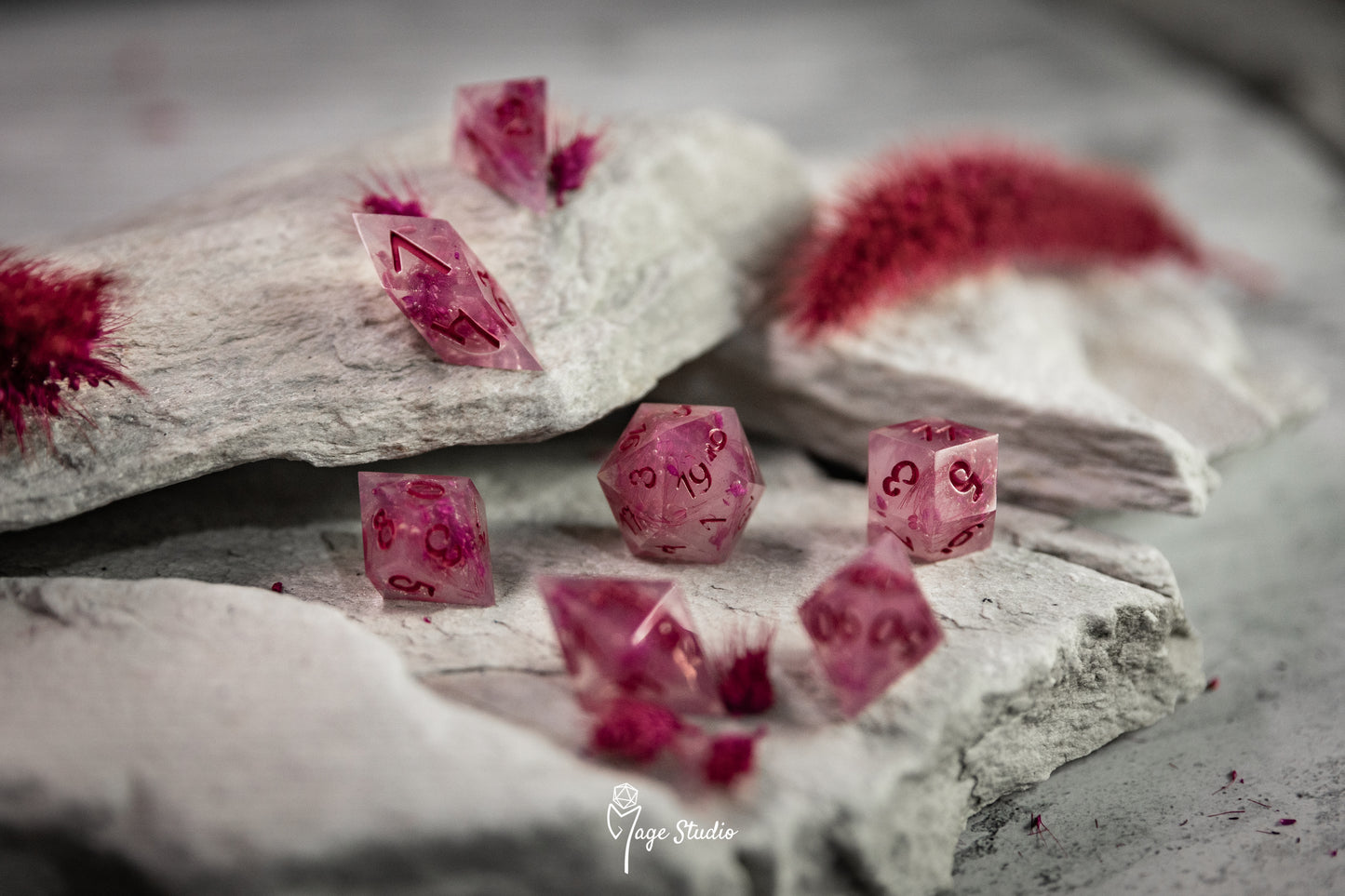 Pink Bloom dice set  (7pcs) alternative shapes