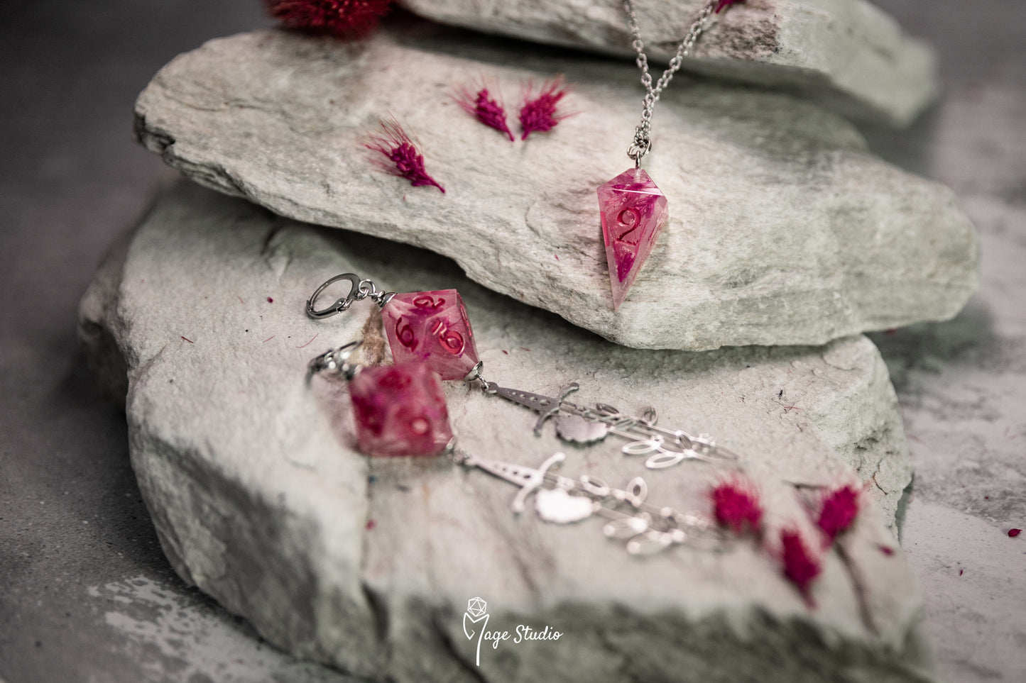 Pink Flowers shard D4 die Necklace