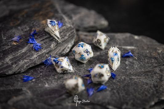 Porcelain dice set (7pcs) alt shapes