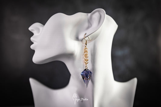 Moon Phases Shard D4 dice earrings (gold-black)