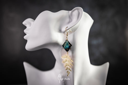 Fern D10 dice earrings