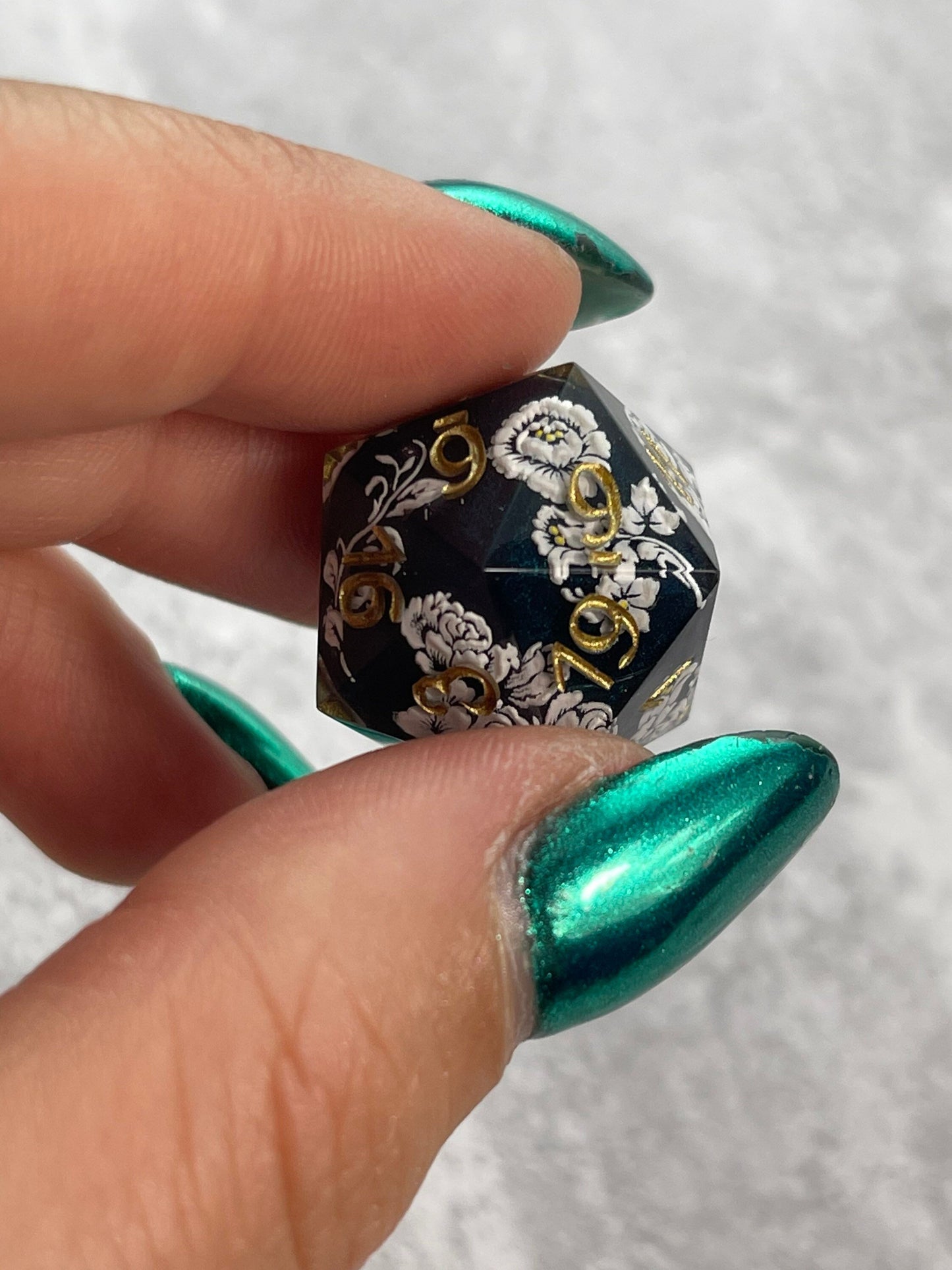 Rococo single D20 handmade resin dice